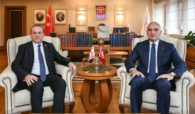 Bakan Ersoy KKTC Başbakan Yardımcısı Ataloğlu'yla görüştü