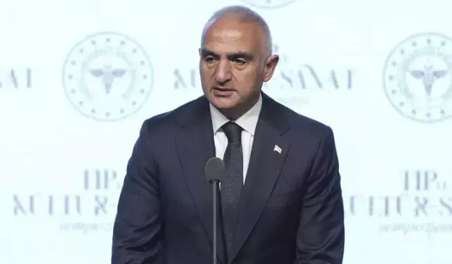 Bakan Ersoy 'Şevki Efendi Mushafı Tanıtım Programı'nda konuştu