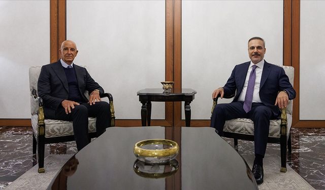 Bakan Fidan ABD Büyükelçisi Barrack'ı kabul etti