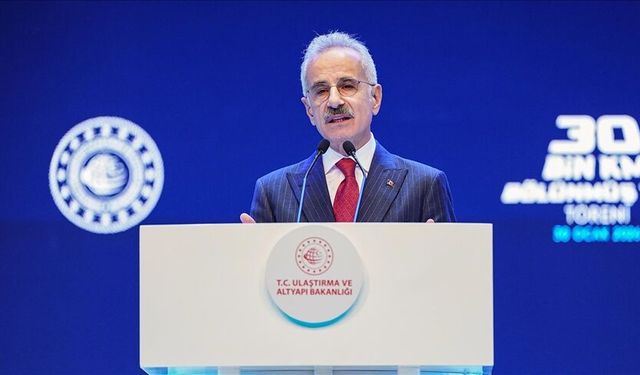 Bakan Uraloğlu 'Otuz Bininci Kilometre Bölünmüş Yol Hizmete Alma Töreni'nde konuştu