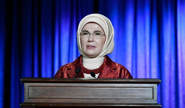 Emine Erdoğan'dan Miraç Kandili mesajı