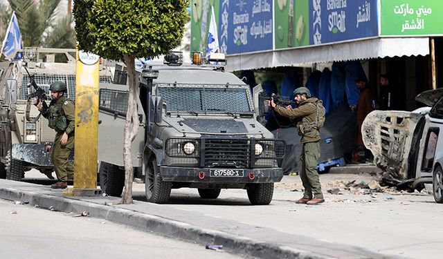 İsrail ateşkese rağmen Gazze'yi vurmaya devam ediyor