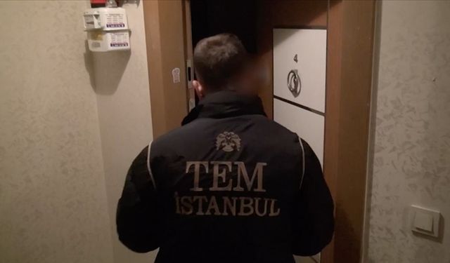 İstanbulda FETÖ hücre evlerine operasyon
