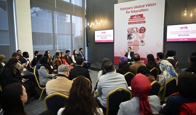 YTB Türkiye Bursları Tanıtım Toplantısı düzenledi