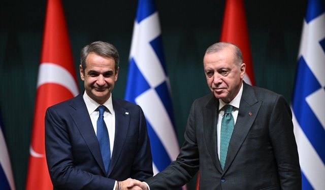 Cumhurbaşkanı Erdoğan, Yunan mevkidaşı Miçotakis ile ortak basın toplantısı düzenledi