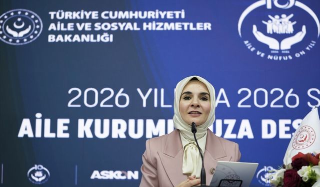 Bakan Göktaş 'İnsan Hakları ve Aile Zirvesi'nde konuştu