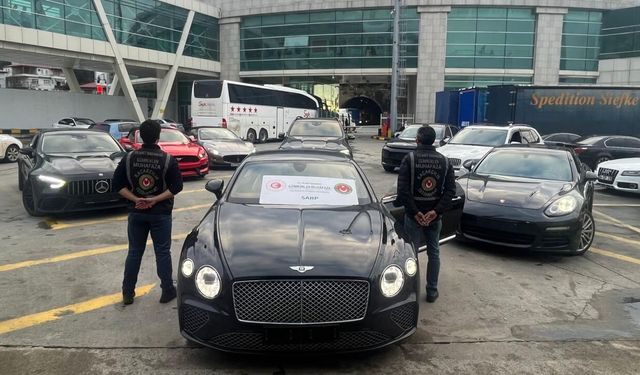 Gümrükler Muhafaza ekiplerince 65 lüks araç ele geçirildi