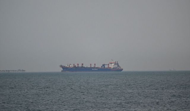 "ABD ve saldırı ortaklarına Hürmüz'den geçme hakkı tanınmayacak"