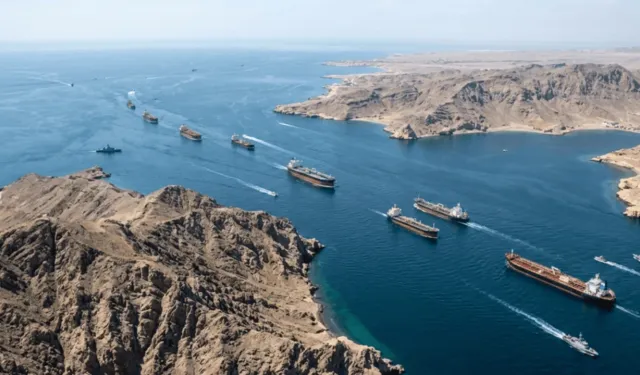 "İran, Hürmüz Boğazı'na 10'dan az mayın yerleştirdi"