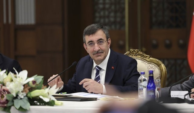 Cumhurbaşkanı Yardımcısı Yılmaz'dan yatırımda güçlü Türkiye mesajı