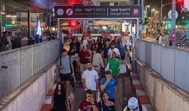 İsrail Lübnan ile ateşkesin ardından kısıtlamaları kaldırdı