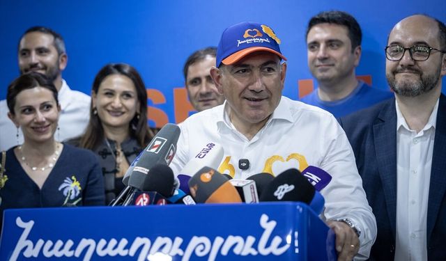 "Ermenistan-Türkiye demir yolunun da en kısa sürede açılmasını umuyoruz"