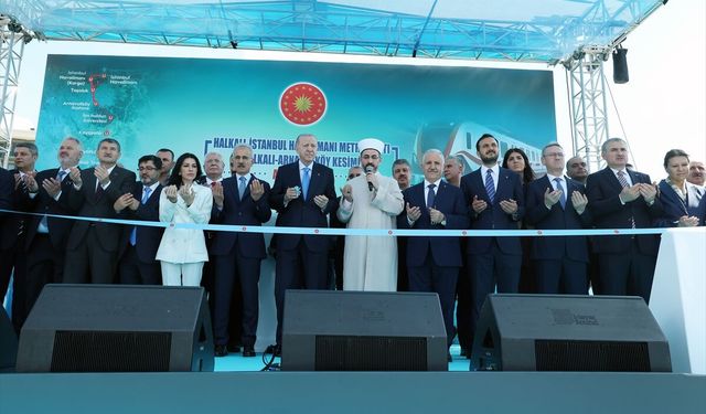 Cumhurbaşkanı Erdoğan metro açılışında konuştu