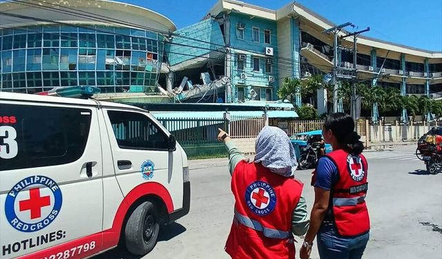 Filipinler'de 7,8 büyüklüğünde deprem meydana geldi