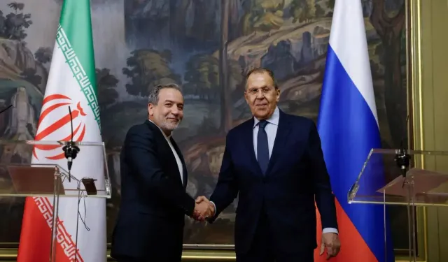 İran Dışişleri Bakanı, Rus mevkidaşı ile mutabakat hakkında görüştü