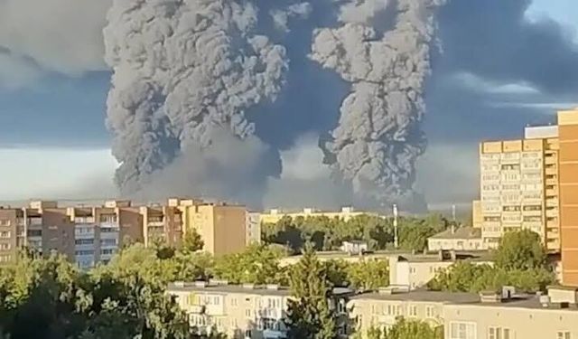 Ukrayna, Rusya'da bazı lojistik tesisler ile bir petrol deposuna saldırı düzenledi