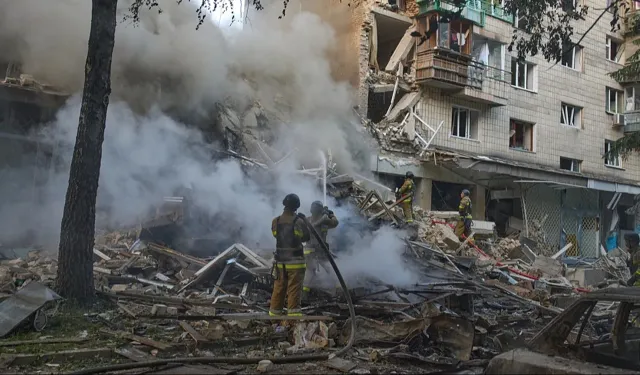 Rusya'nın Kiev'de düzenlediği saldırılarda 14 kişi öldü