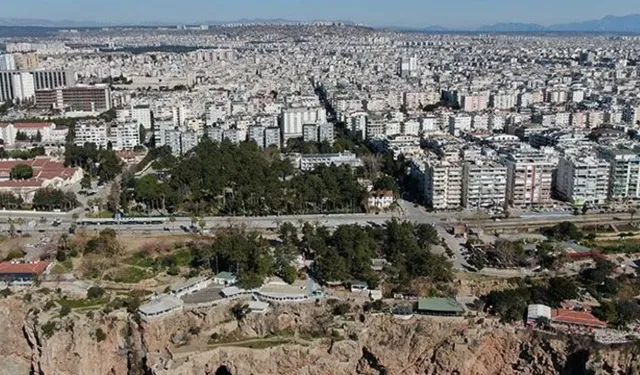 Akdeniz'de 4,1 büyüklüğünde deprem