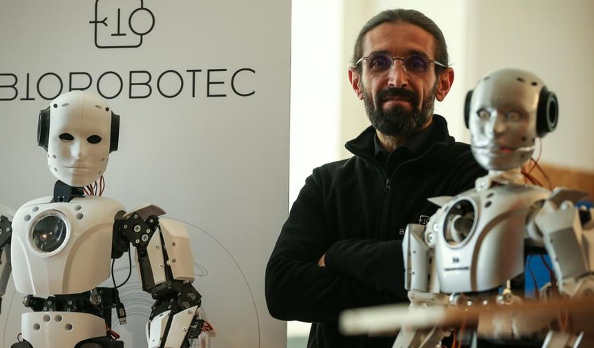 Türk robotu "Cuma", robotik kodlama alanında yapay zeka destekli yeni yetenekler edinecek