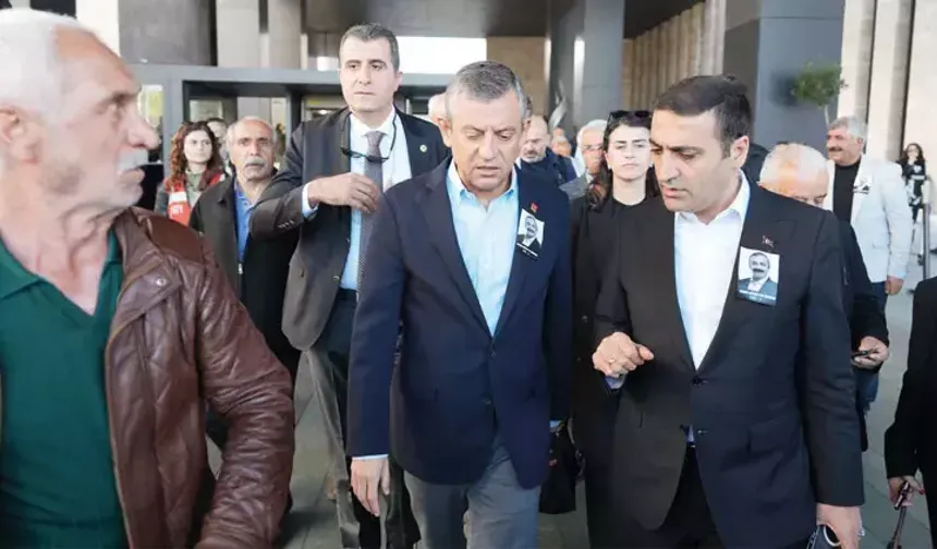 Özgür Özel’e alçak saldırı