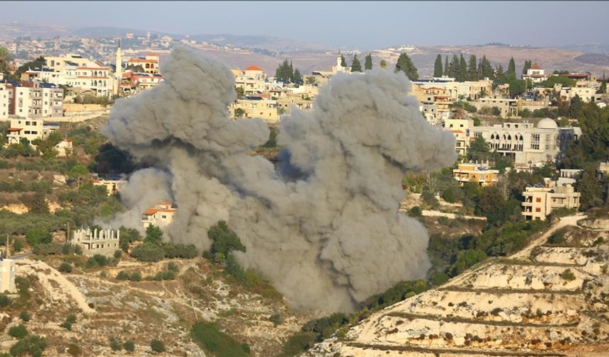 İsrail Lübnan'a hava saldırıları düzenledi