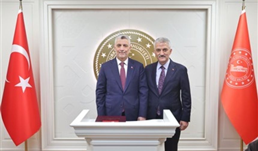 Bakan Bolat Düzce Valiliği ziyaretinde konuştu