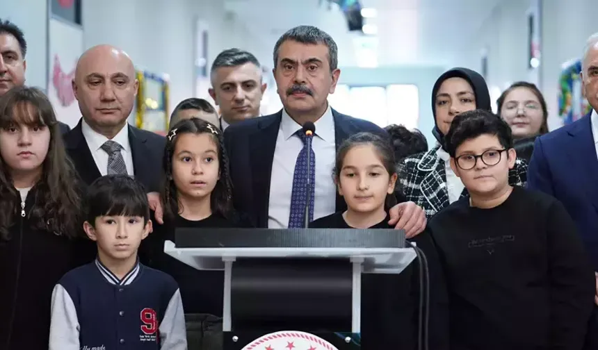 Bakan Tekin karne törenine katıldı