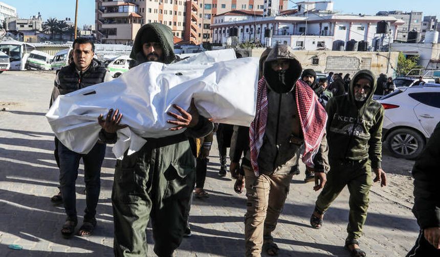 İsrail'in Gazze'ye saldırılarında can kaybı, 73 bin 35'e yükseldi