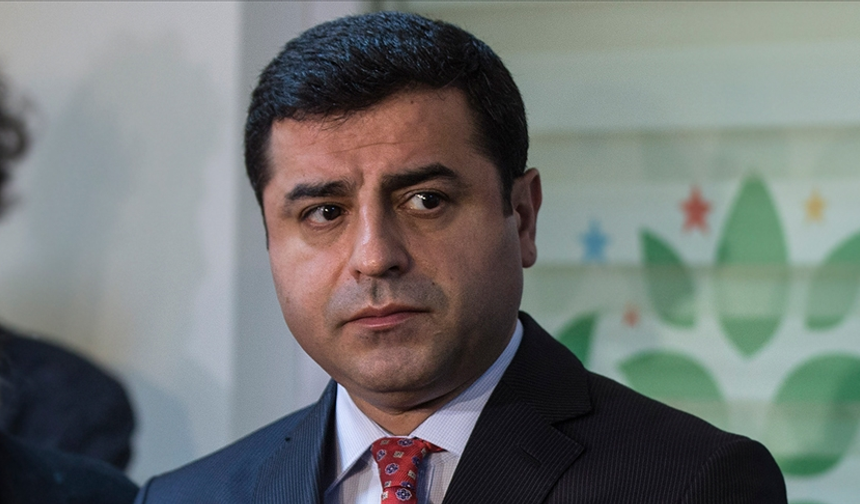 Selahattin Demirtaş’a Cumhurbaşkanına hakaret cezası