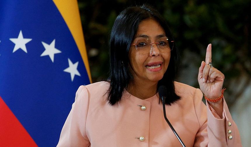 Venezuela'da Rodriguez 'başkomutan' olarak tanındı