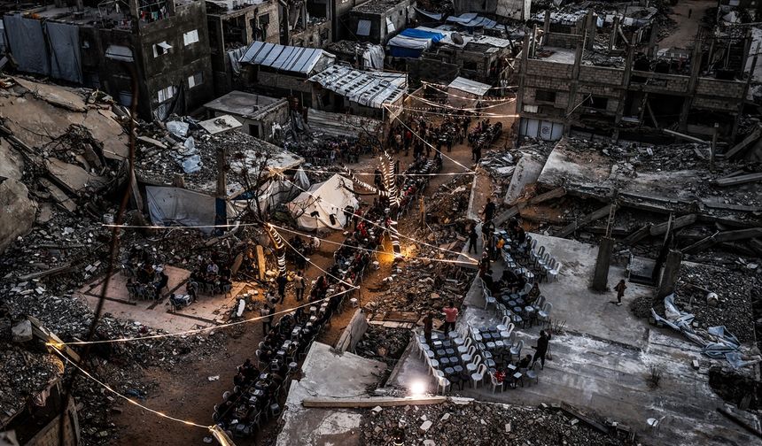 Gazzeliler tüm acılara rağmen ramazan ruhunu yaşatmaya çalışıyor
