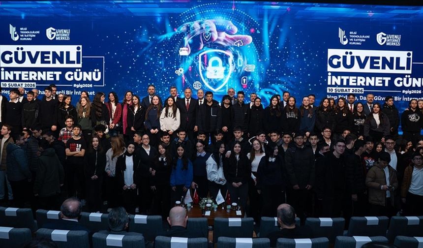 'Güvenli İnternet Günü' etkinliği BTK'de düzenlendi