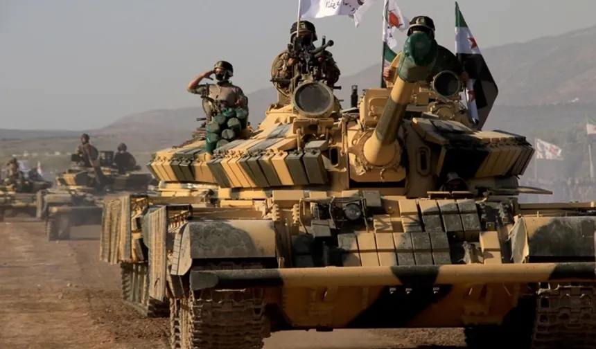 Suriye hükümeti ABD'nin çekildiği stratejik Tenef Üssü'nü teslim aldı