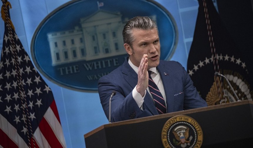 ABD Savunma Bakanı Hegseth'in azli için önerge sunulacak