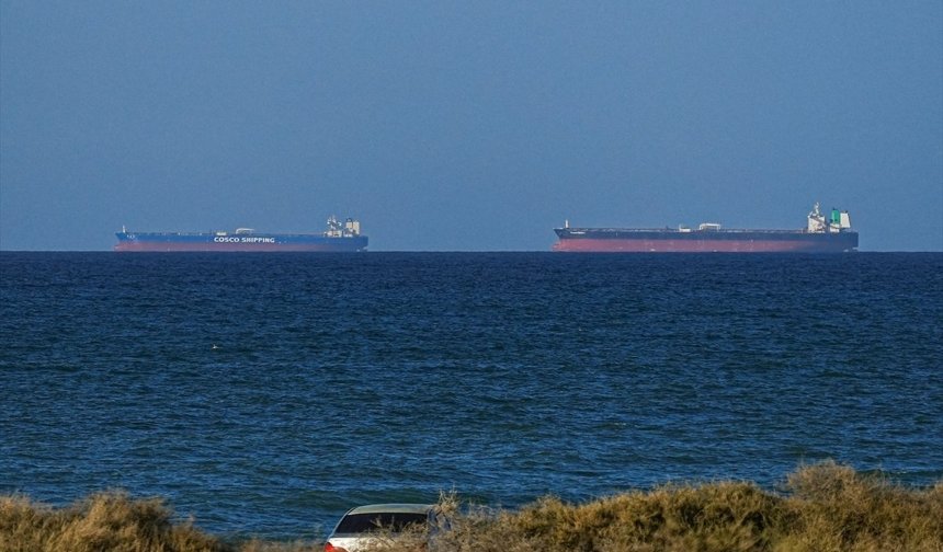 Fransa, Hürmüz'den her türlü geçiş ücretine karşı