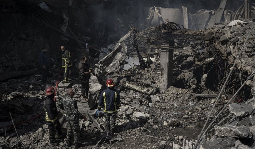 İran: Lübnan'a saldırılar devam ederse karşılık vereceğiz