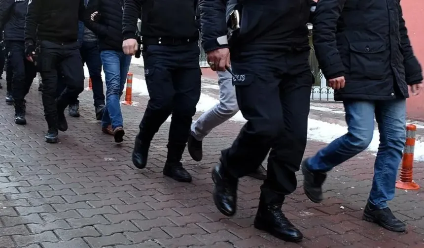 FETÖ'nün 'kamu yapılanması'na yönelik soruşturmada 24 gözaltı