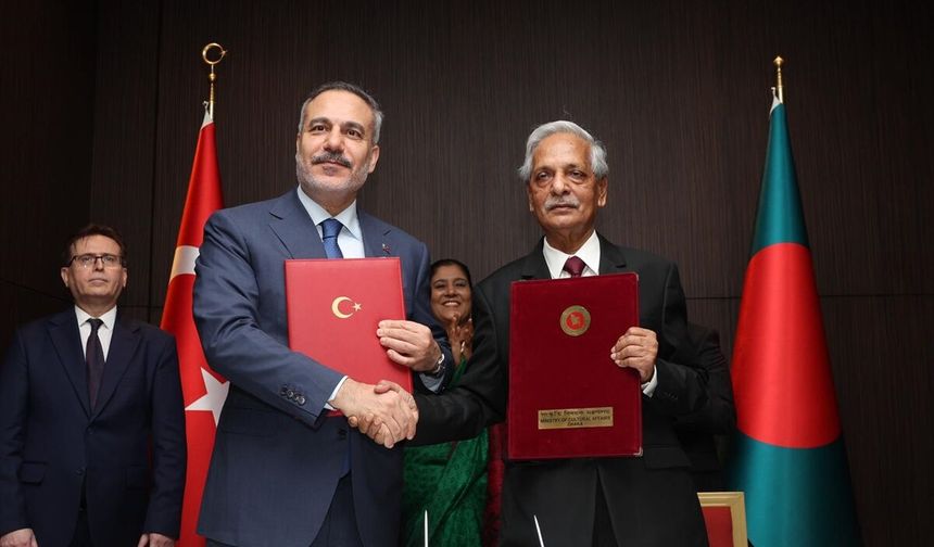 Dışişleri Bakanı Fidan, Bangladeş'te konuştu