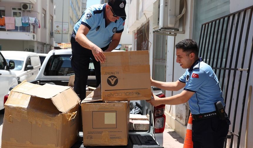 Antalya'da 4 bin 322 şişe sahte parfüm ele geçirildi