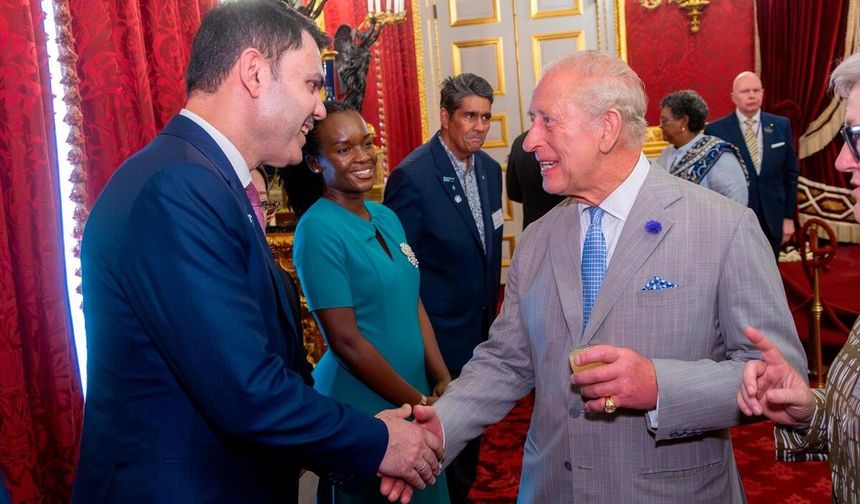 Bakan Murat Kurum, İngiltere Kralı 3. Charles ile bir araya geldi
