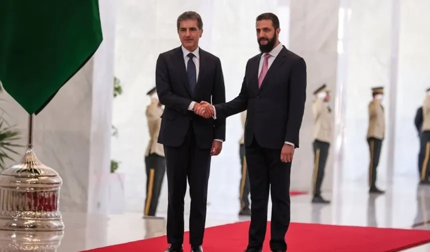 Suriye Cumhurbaşkanı Şara, IKBY başkanı Barzani ile Şam'da görüştü