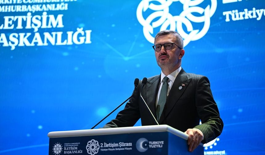 İletişim Başkanı Duran'dan dikkat çeken makale