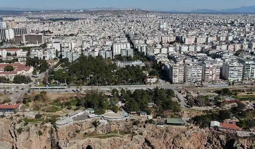 Akdeniz'de 4,1 büyüklüğünde deprem