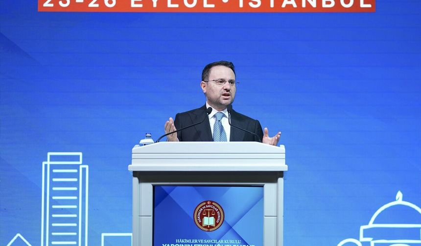 Bakan Gürlek, HSK'nin "Yargının Etkinliği İzleme ve Değerlendirme Toplantısı"nda konuştu