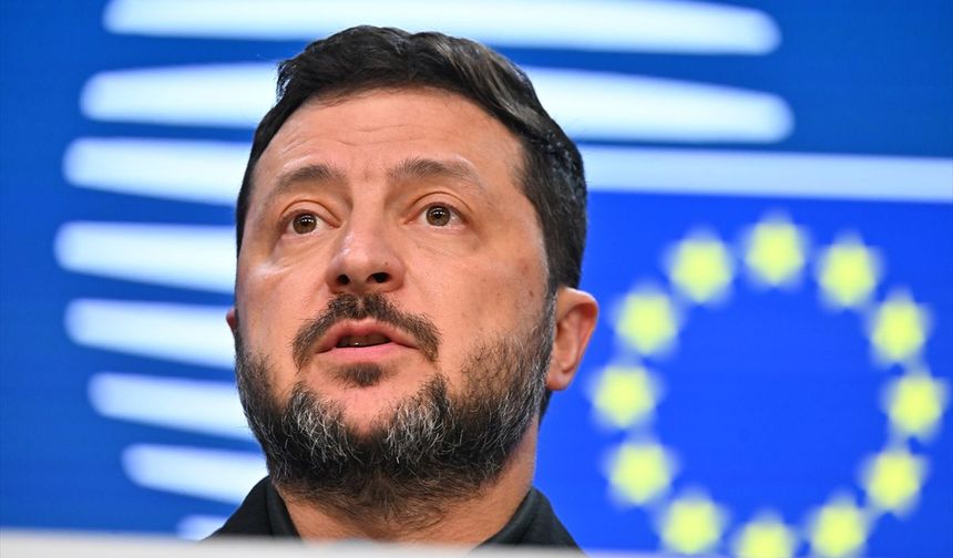 Ukrayna Devlet Başkanı Zelenskiy, ülkesinin 12 bölgesine saldırılar düzenlendiğini belirtti