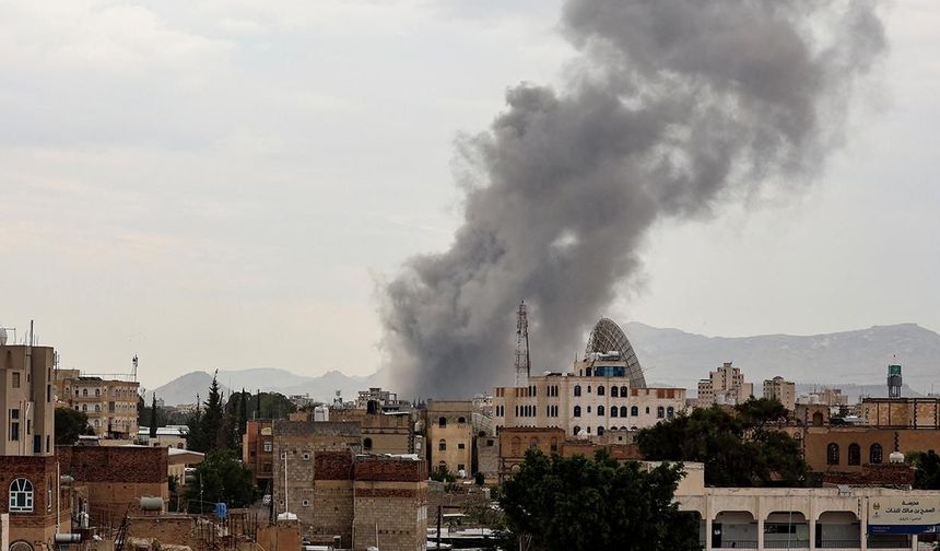 Yemen ordusu, Taiz'de Husi mevzilerine 12 hava saldırısı düzenlediğini duyurdu
