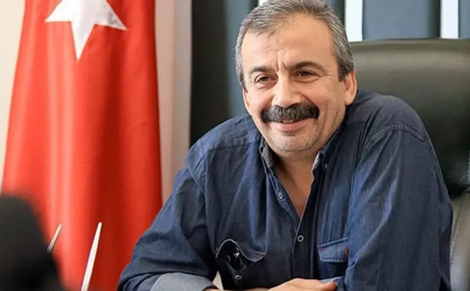 Sırrı Süreyya Önder kalp rahatsızlığı geçirdi! DEM Parti'den sağlık durumuna ilişkin açıklama